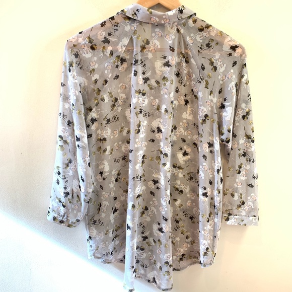 Cabi Matinee Tops Semi Sheer Floral Button Down XS - Picture 5 of 6